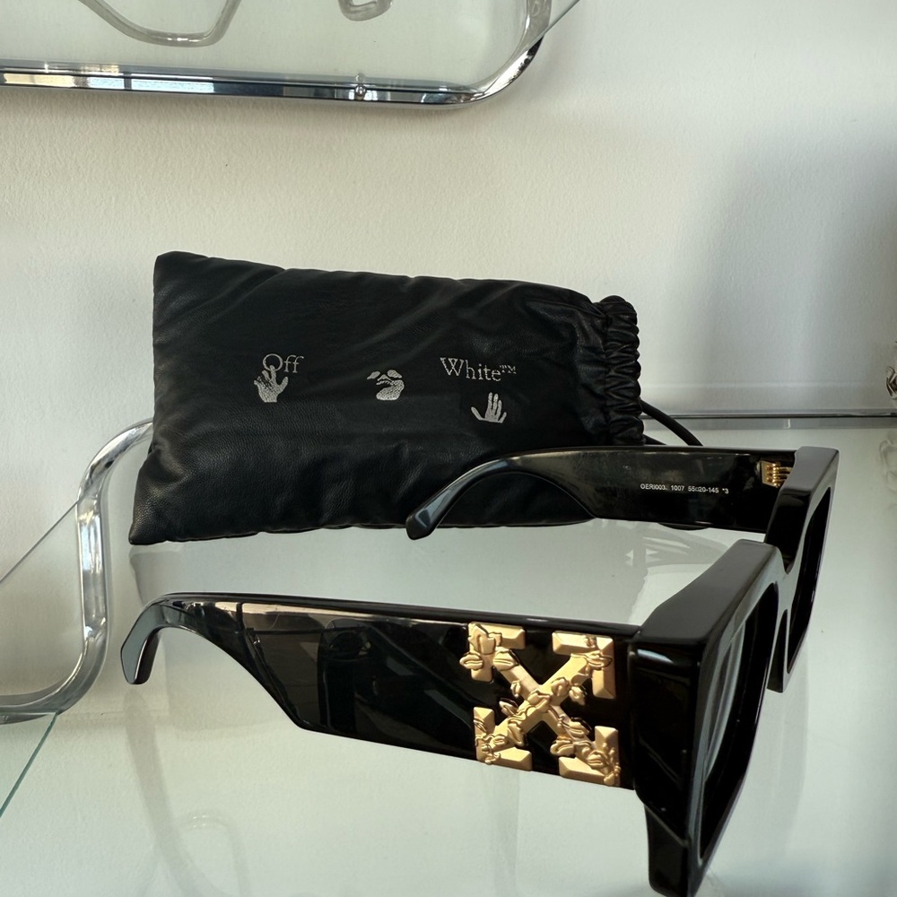 Off-White Black Catalina Sunglasses with Gold Arrows
